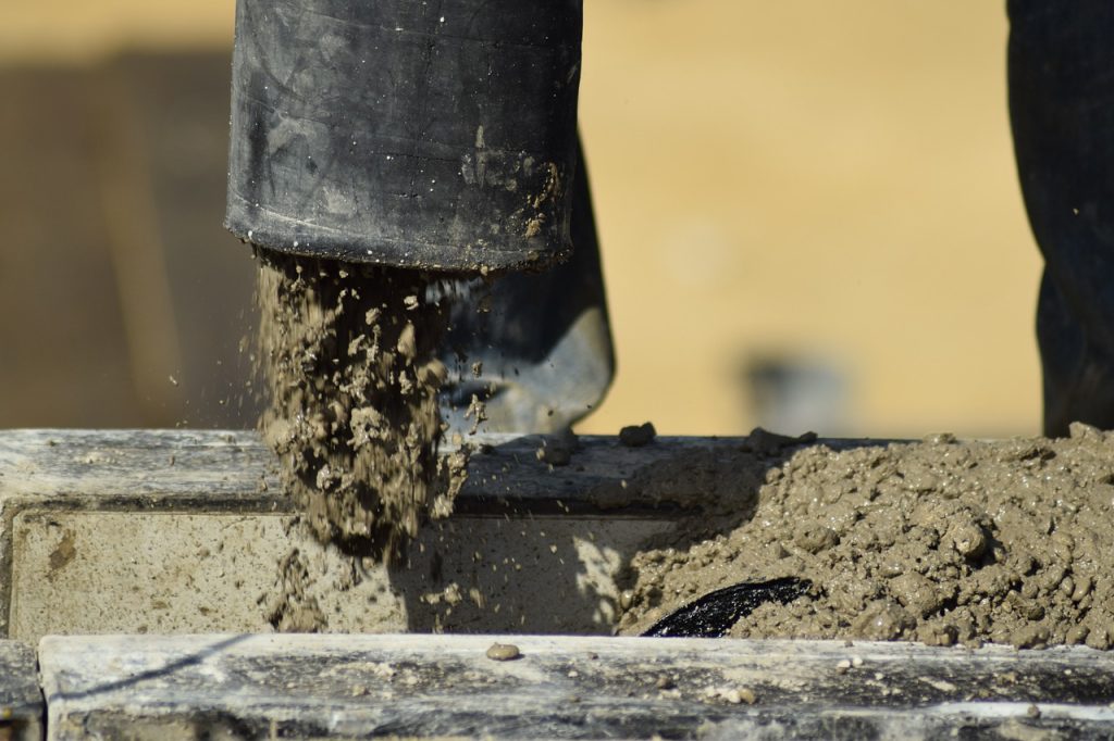 A sávalapok a rájuk épített felépítmény terheit vezetik és oszlatják el a talajra. Fontos, hogy jó minőségű betonból készüljön.